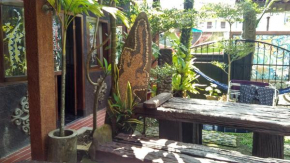 Отель Mini Tiga Homestay  Pangandaran